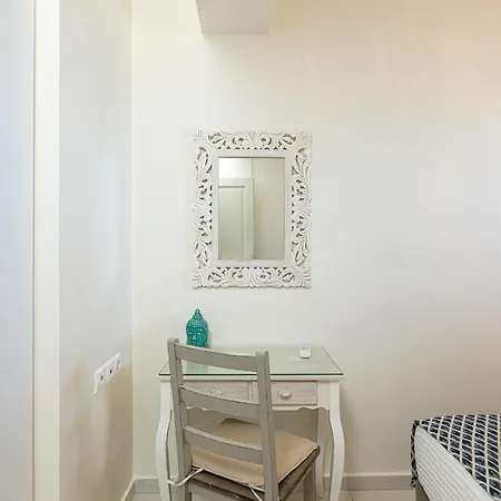 Apartamento Nathalie's Beachfront Rétino