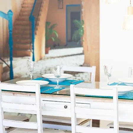 Nathalie's Beachfront דירה העיירה רתימנו