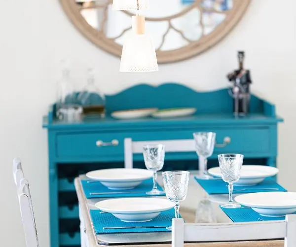 Nathalie's Beachfront Апартаменты Ретимно