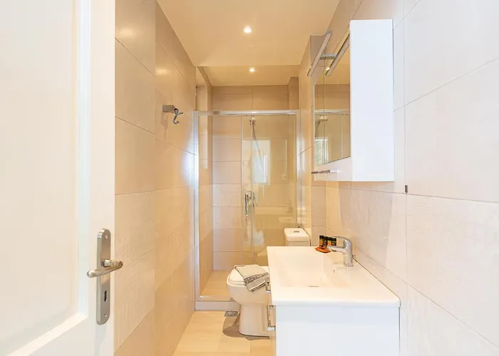 Апартаменты Nathalie's Beachfront *