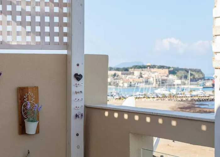 Апартаменты Nathalie's Beachfront