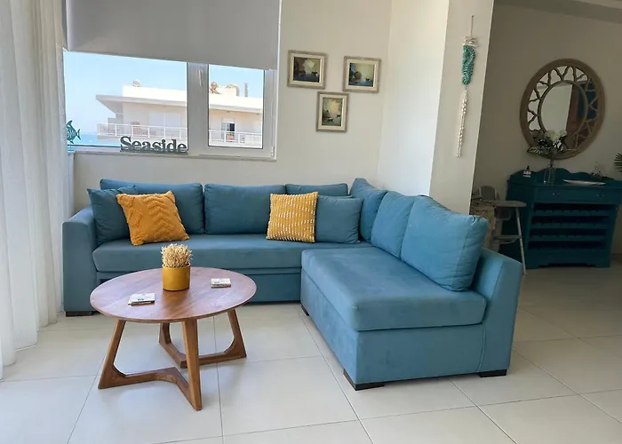 Nathalie's Beachfront *